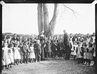 Miss Crowe and Mr Gildea with their pupils at Kilglass National School, Ahascragh, Co. Galway